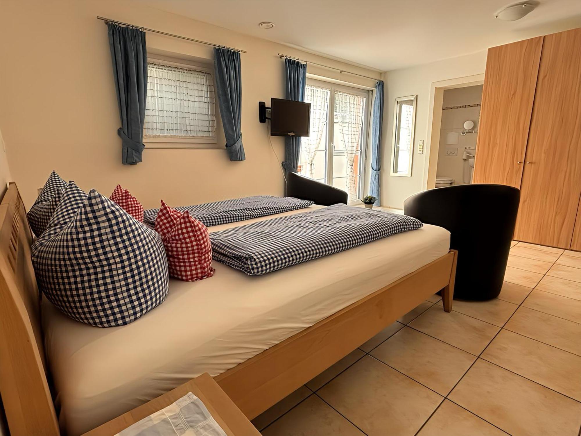 לינדאו Hotel-Gasthof Adler חדר תמונה